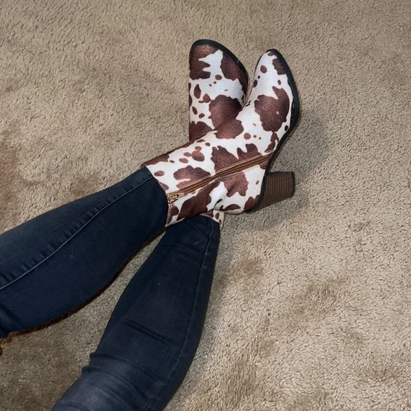 Stay Trendy Booties in Brown (cow hide ) - Picture 8 of 8